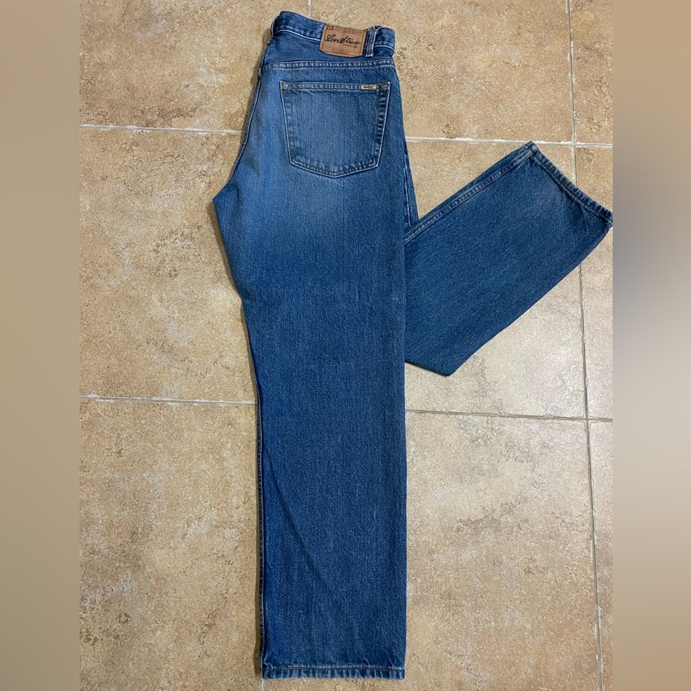 Signature by Levi Strauss Blue Jeans
